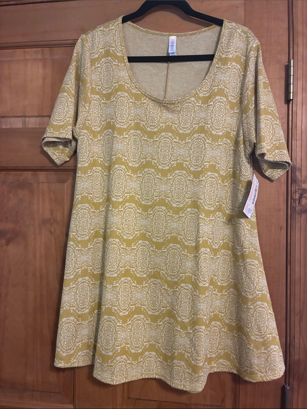 Women’s Scoop Neck Swing shirt in Mustard Yellow
